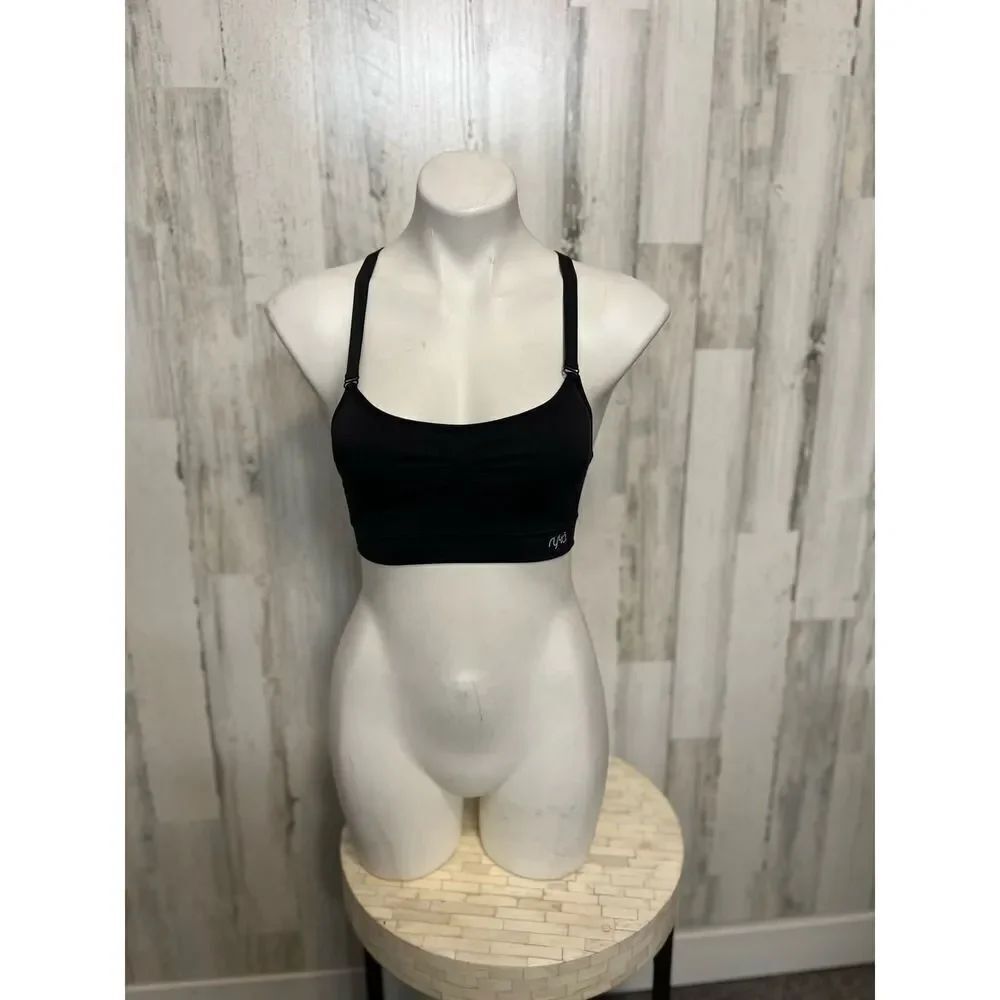 Black sports bra